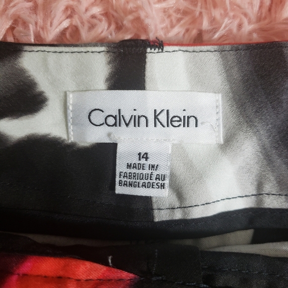 Calvin Klein red,black and white color short sz 14 - Picture 6 of 8